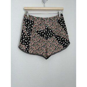 Topshop Floral lace shorts size 6 Rayon Crochet Trim Boho Festival Beach